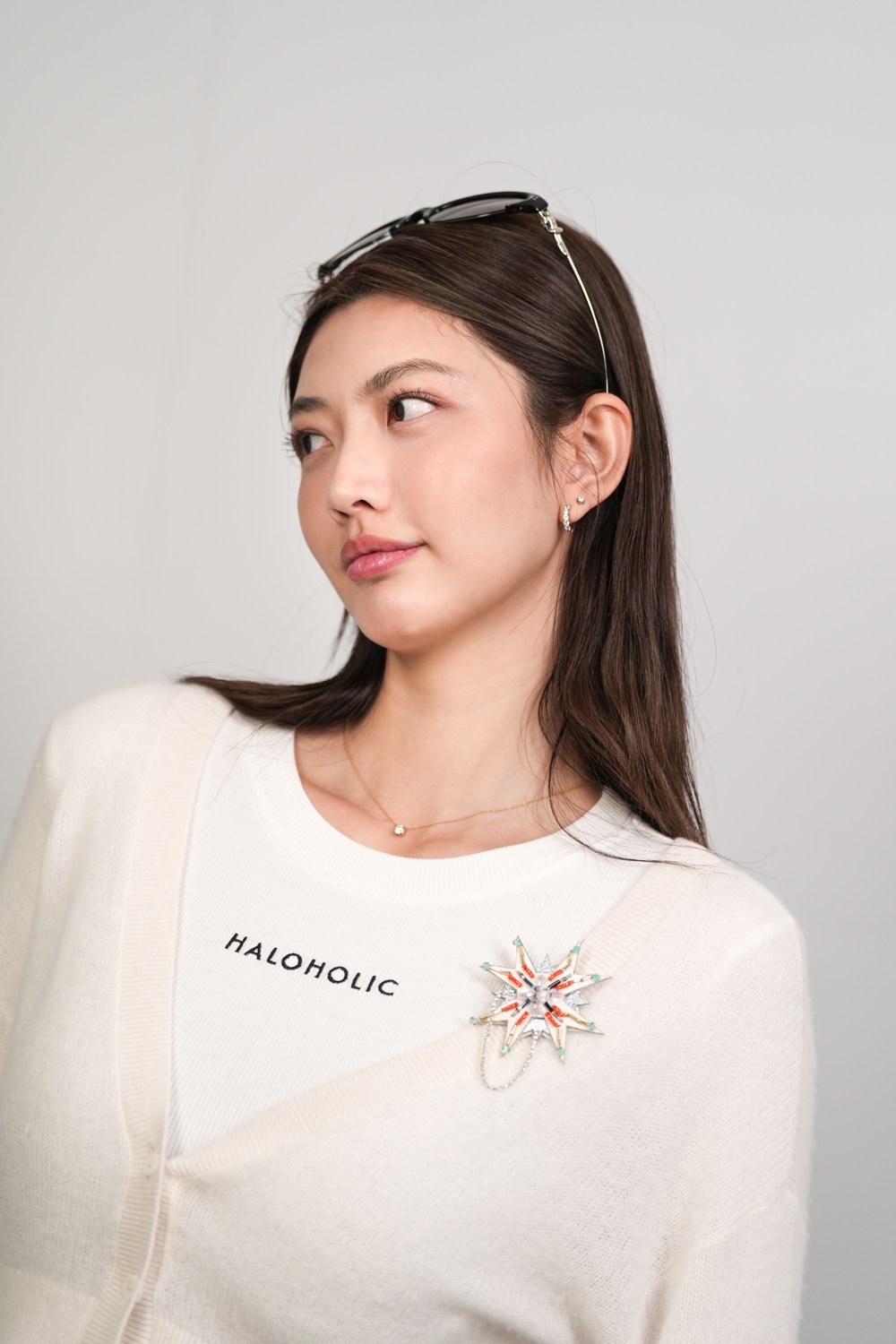 星辰共織・胸前佩戴實例